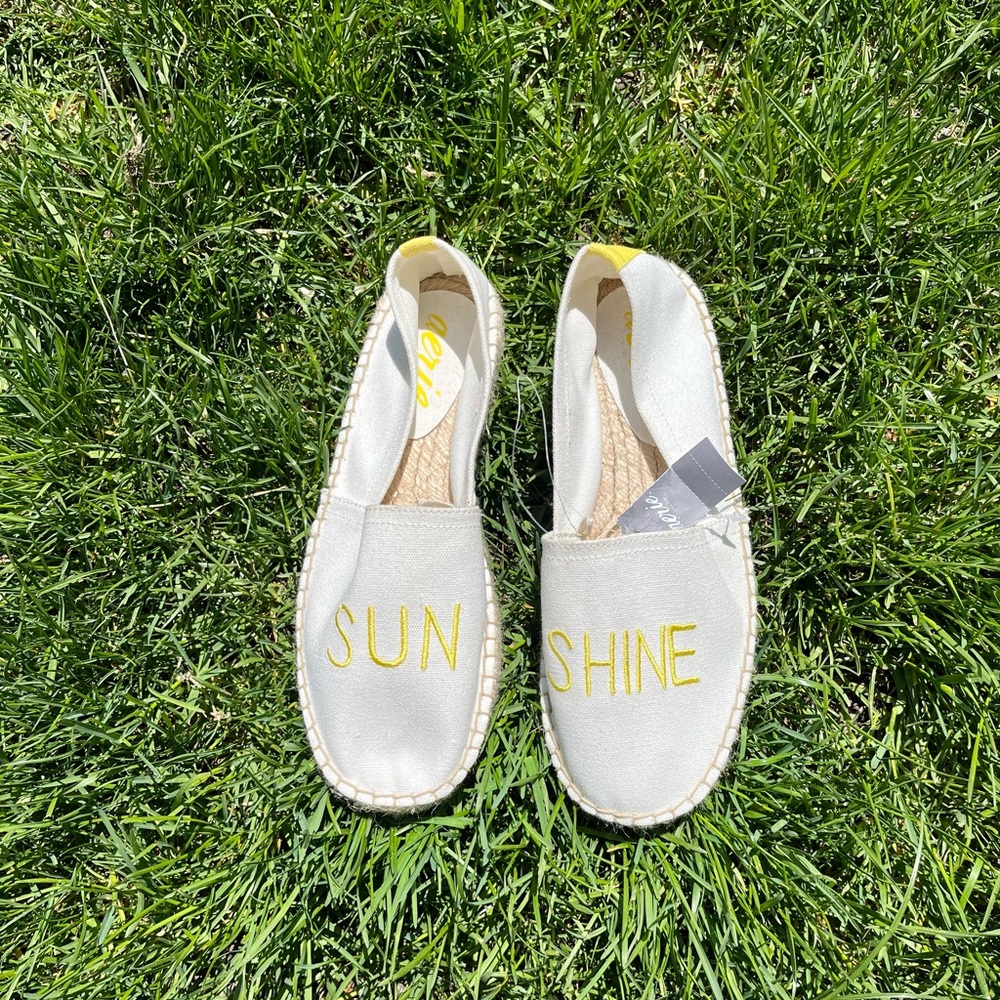 SUN SHINE ESPADRILLES  NWT
